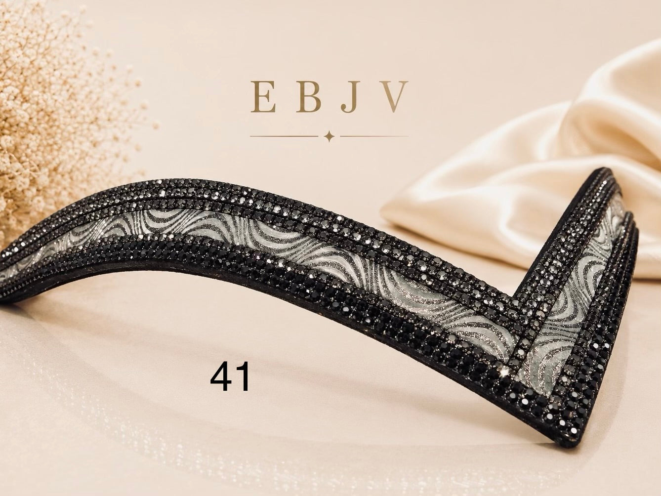 Essentiels 72H 🖤Explorez le Noir